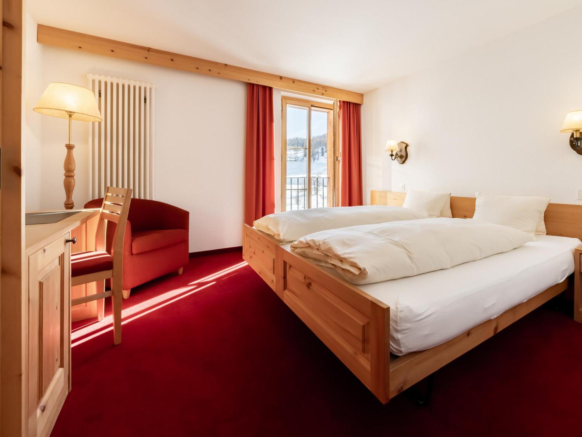 Pensiun Chesa Pool Hotel Sils Maria Exterior foto
